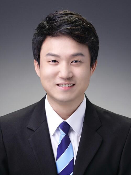 Byung-Chan Ahn - Professional