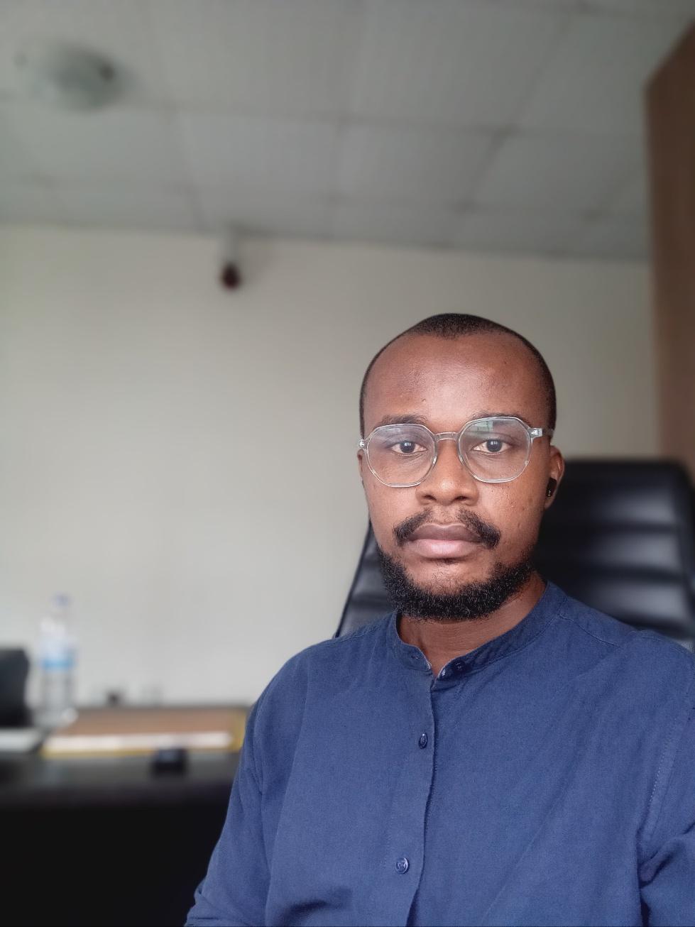 https://www.linkedin.com/in/xavierkanu/ - Professional